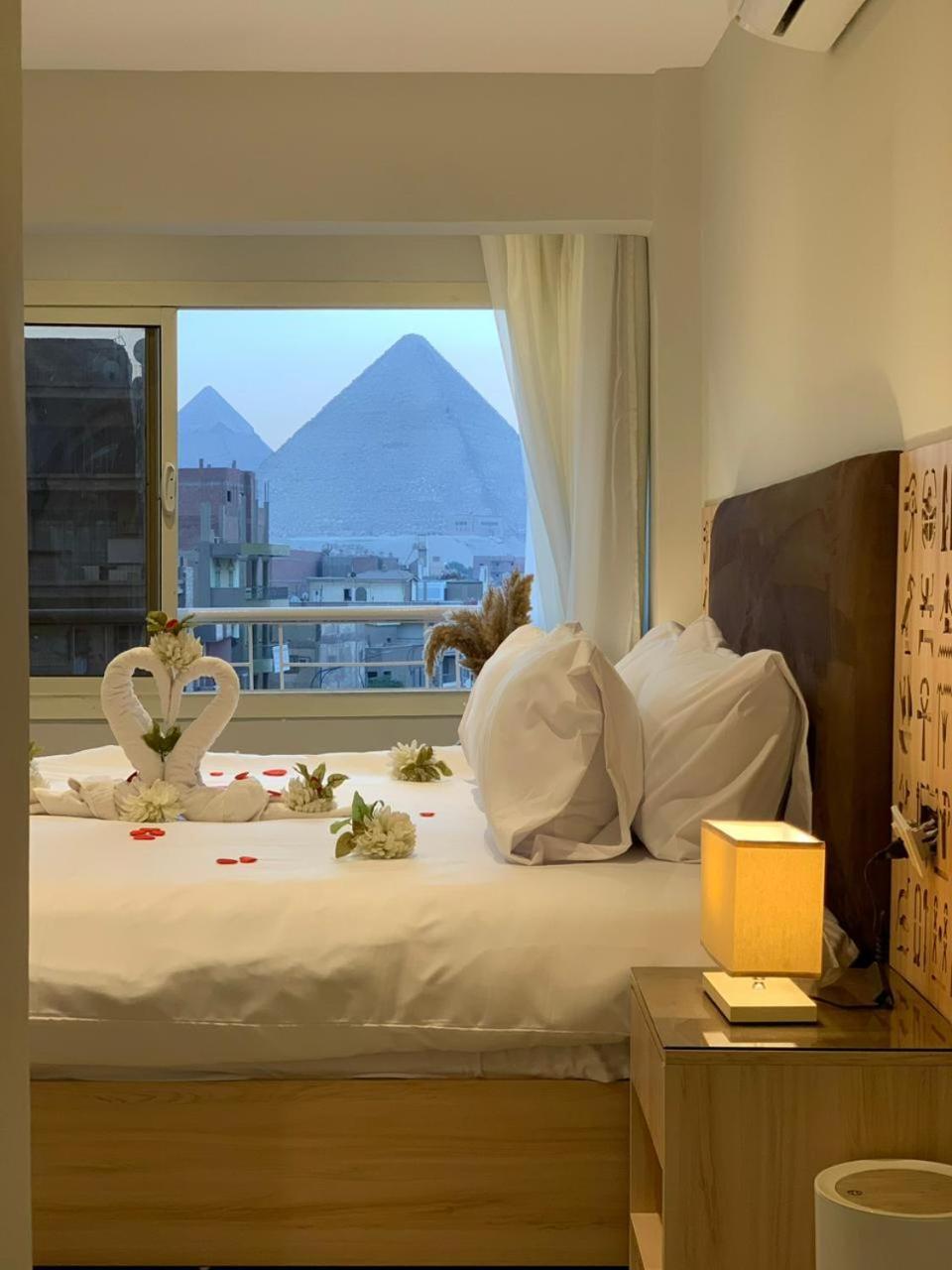 Khufu Pyramids Inn Nazlet el-Sîsi Esterno foto