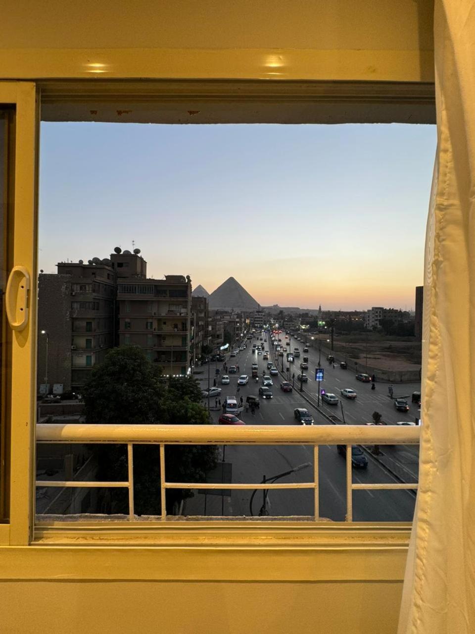 Khufu Pyramids Inn Nazlet el-Sîsi Esterno foto