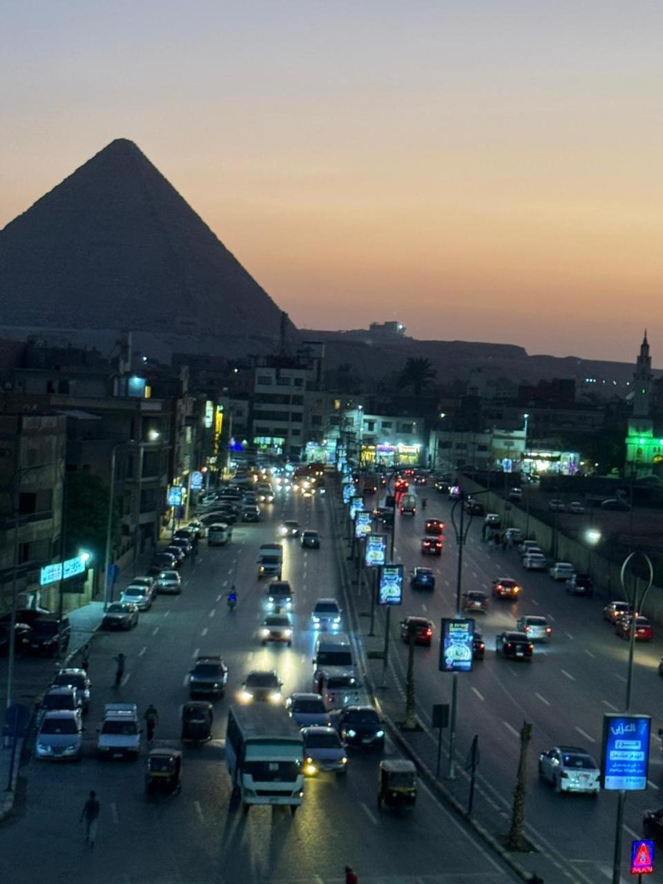 Khufu Pyramids Inn Nazlet el-Sîsi Esterno foto